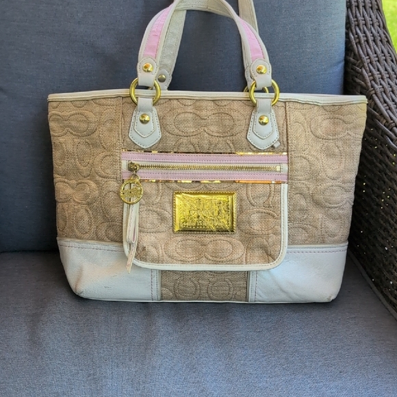 Coach Poppy 2010 Raffia Tote. Tan, Cream And Pink With Lavender Lining - Picture 1 of 12